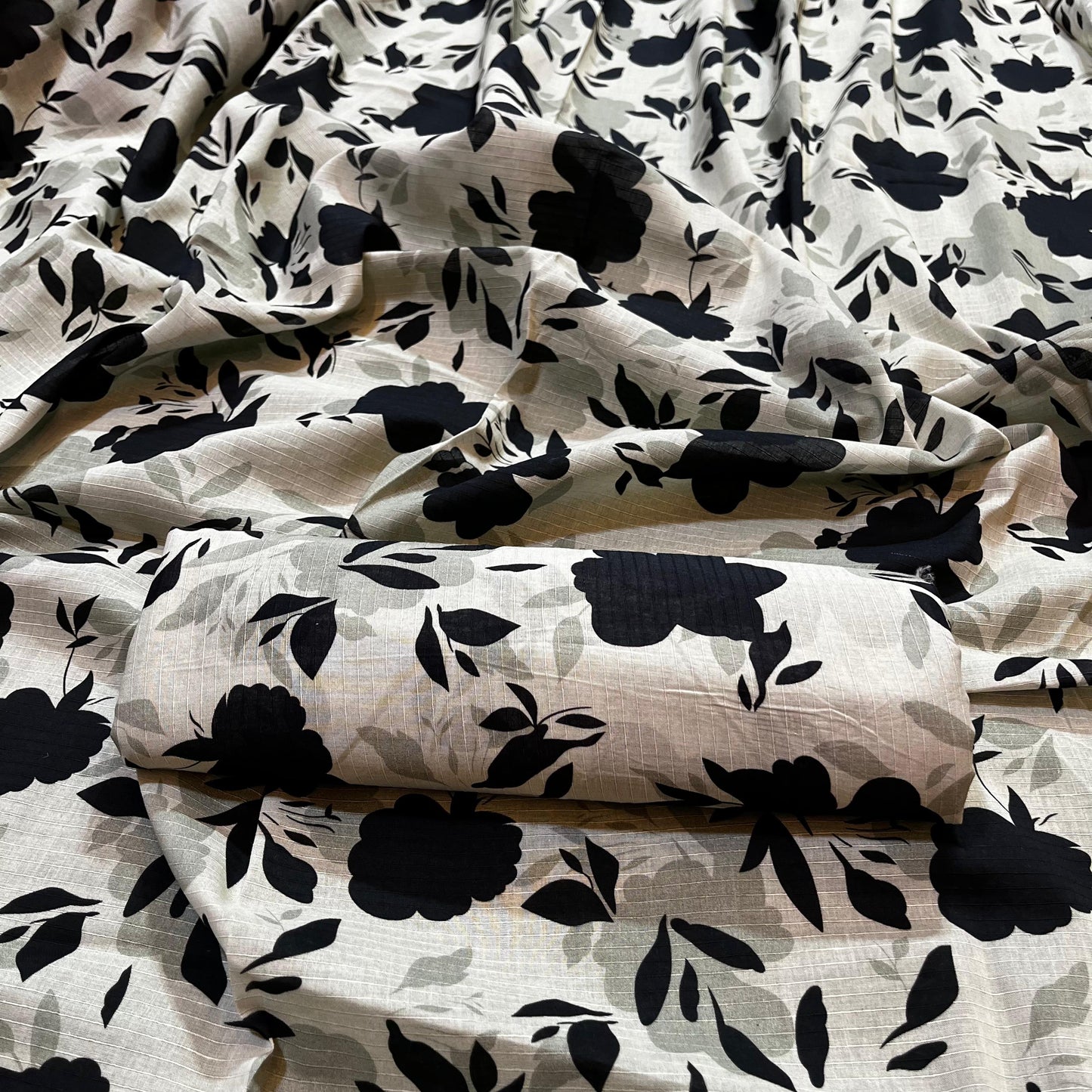 2 PC SIGNATURE LAWN