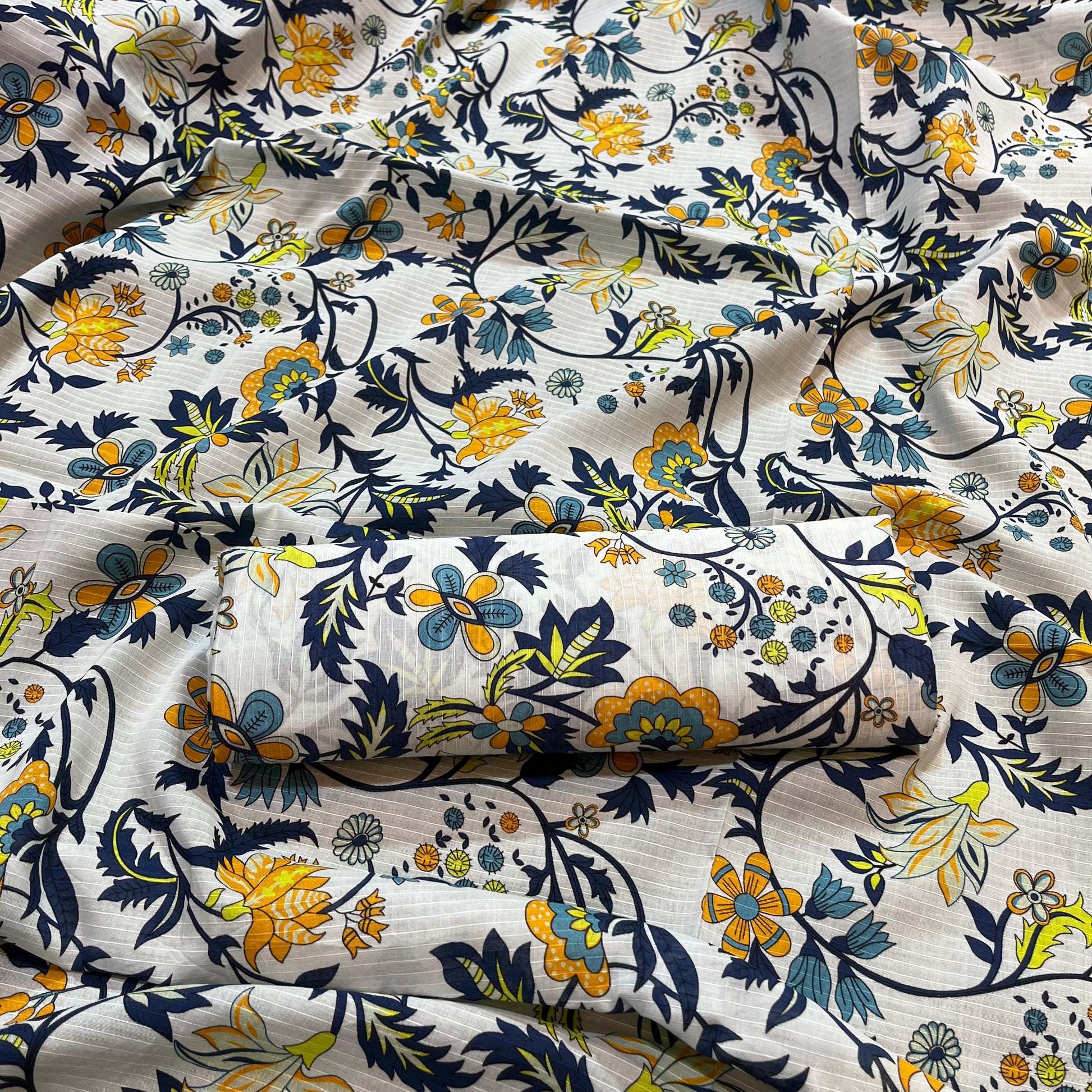 2 PC SIGNATURE LAWN - MUGHALIA
