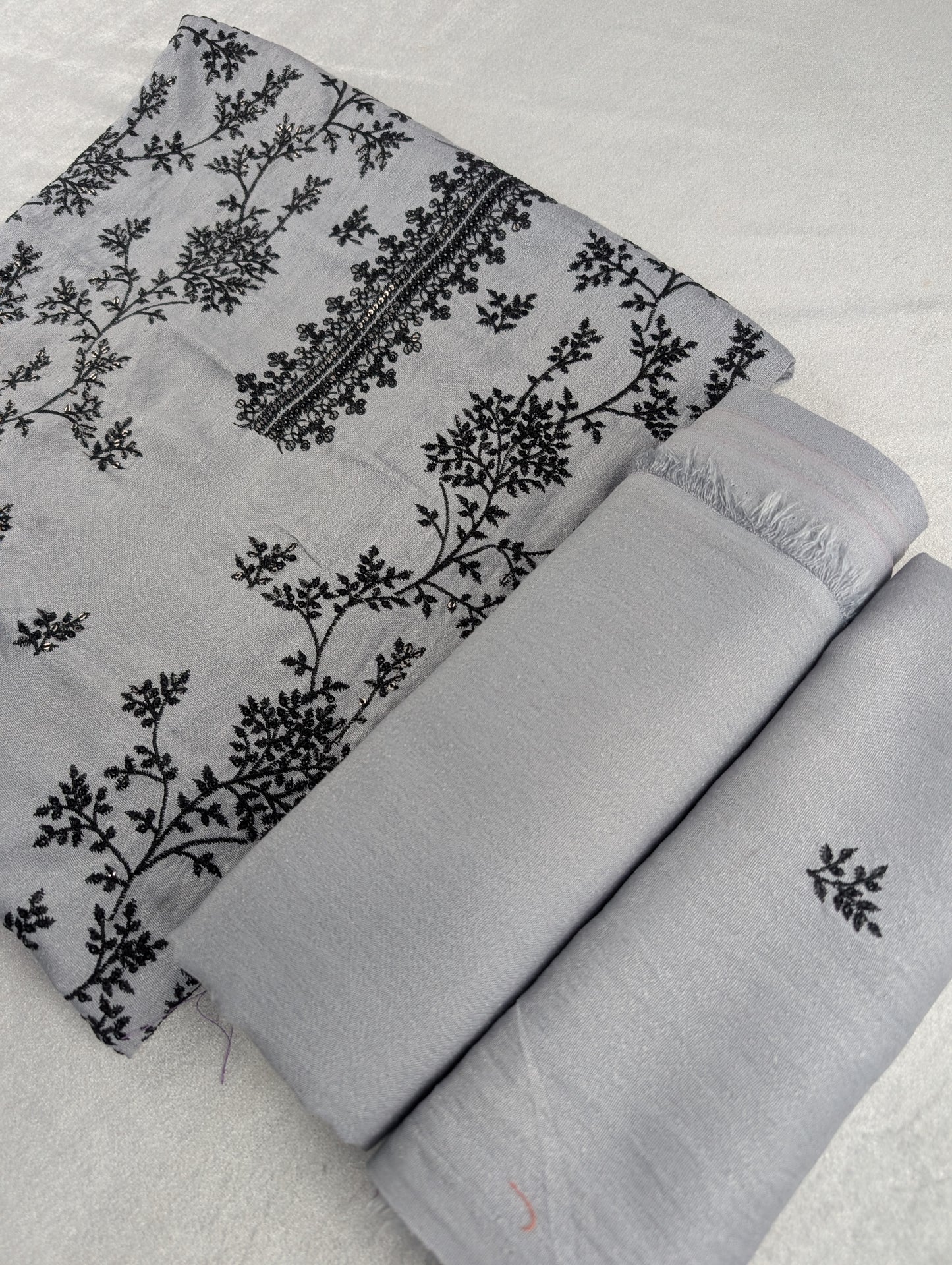 Karandi 2-Piece Suit