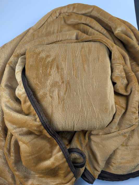 Premium Imported Comforter – Double Bed | Free Delivery Pakistan